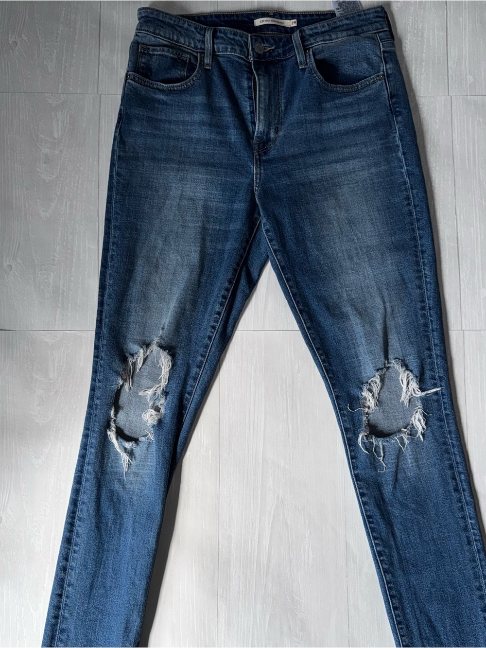 Levi 721 Distressed Dark Blue Knee-Rip Jeans
